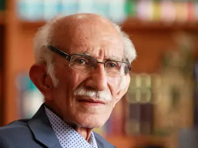 مستند «دست و داستان» فیلمی درباره غلامحسین امیرخانی