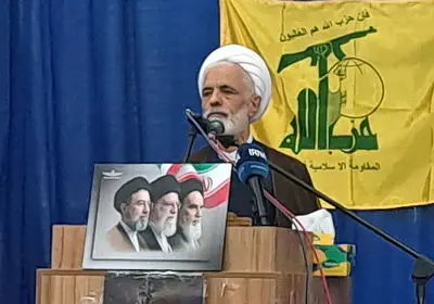 پشت تیم مذاکره‌کننده را خالی نکنیم / هیچ فرقی بین سردار دیپلماسی و سردار نظامی ما نیست