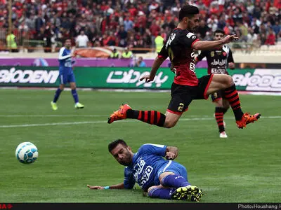 هشتاد و یکمین دیدار تیم های فوتبال استقلال و پرسپولیس