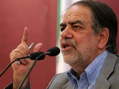 ابلاغیه آخوندی با گفته‌هایش مطابقت ندارد/ فقط یک شغل دارم