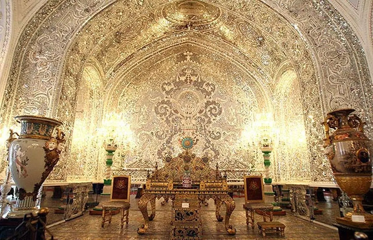 فعالیت‌ عمرانى در حریم کاخ‌ گلستان را متوقف کنید