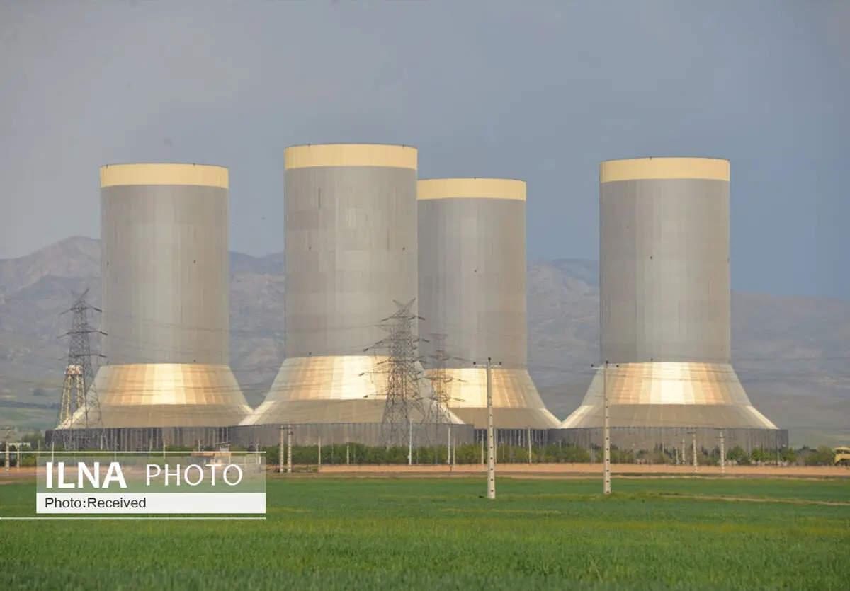 نیروگاه شهید رجایی قزوین با تمام توان در حال تولید انرژی الکتریکی است