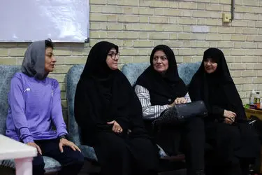 تمرین تیم ملی فوتسال بانوان با حضور معاون وزارت ورزش و جوانان (عکس)
