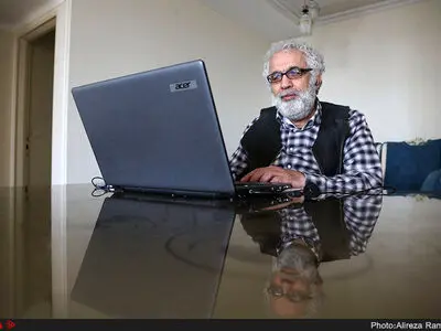 برگزاری کلاس‌های آنلاین نمایشنامه‌نویسی به‌نفع خانواده‌های نیازمند