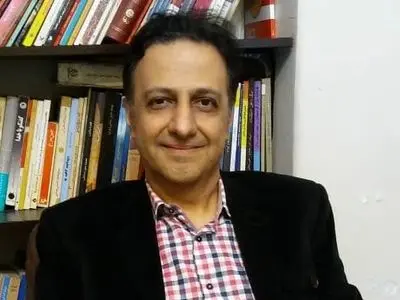 جوانان امروز حتی نمی‌توانند کلیله و دمنه را درست بخوانند/ تفکر مبتنی بر ادبیات را از دست داده‌ایم