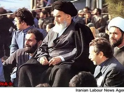 ملت را به ادامه نضهت دعوت می‌کنم؛ لکن آرامش را از دست ندهند
