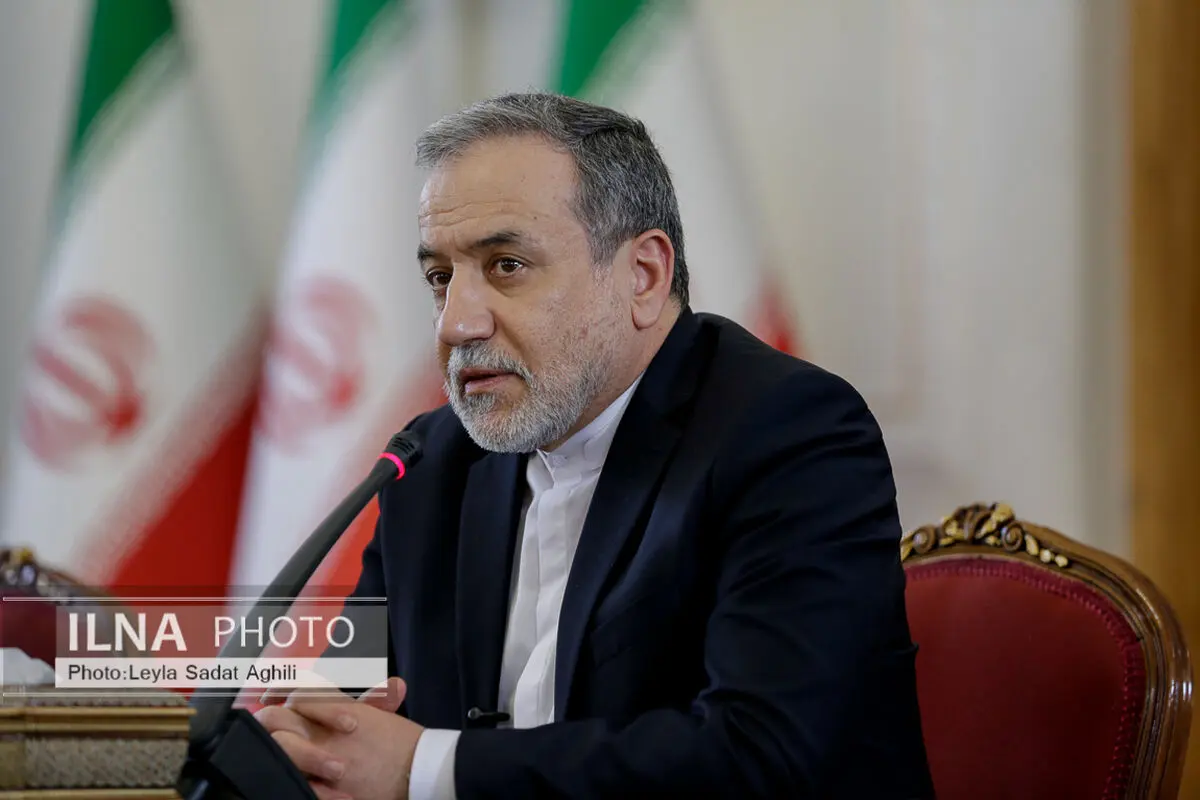 قدردانی عراقچی از مردم و دولت عراق برای برگزاری باشکوه مراسم تشییع پیکر مطهر رهبر شهید