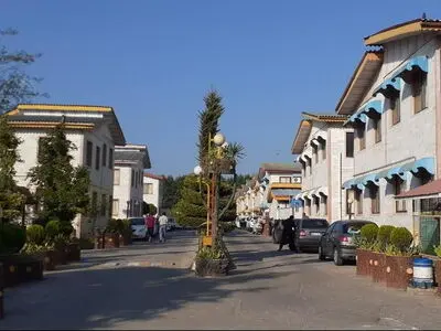 تخریب بخشی از مجتمع اقامتی فرهنگی کارگران در چمخاله گیلان / با مبایعه‌نامه غیرواقعی به اموال کارگران دستبرد زده شد