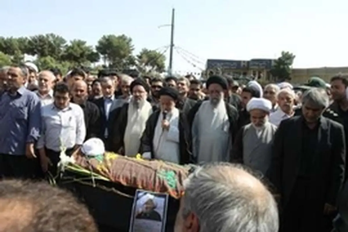پیکر آیت‌الله نصیری در سمنان تشییع شد