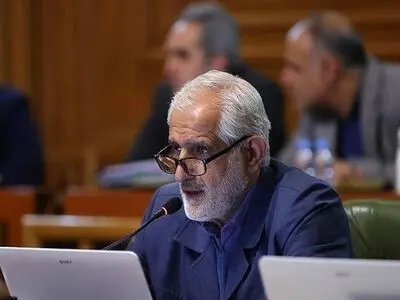 قیمت‌گذاری تاکسی‌های اینترنتی باید به مدیریت شهری واگذار شود 