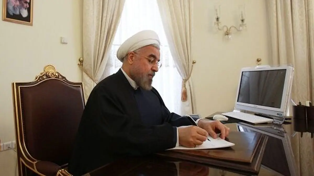 موافقت روحانی با استخدام ۱۲ هزار فرزند شهید و ایثارگر در بخش دولتی