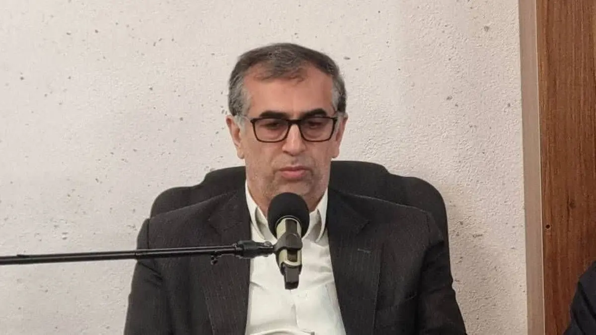 دیدار فعالان کارگری مازندران با نماینده ولی‌فقیه/ تجلیل از کارگران به عنوان سربازان خط مقدم جنگ اقتصادی
