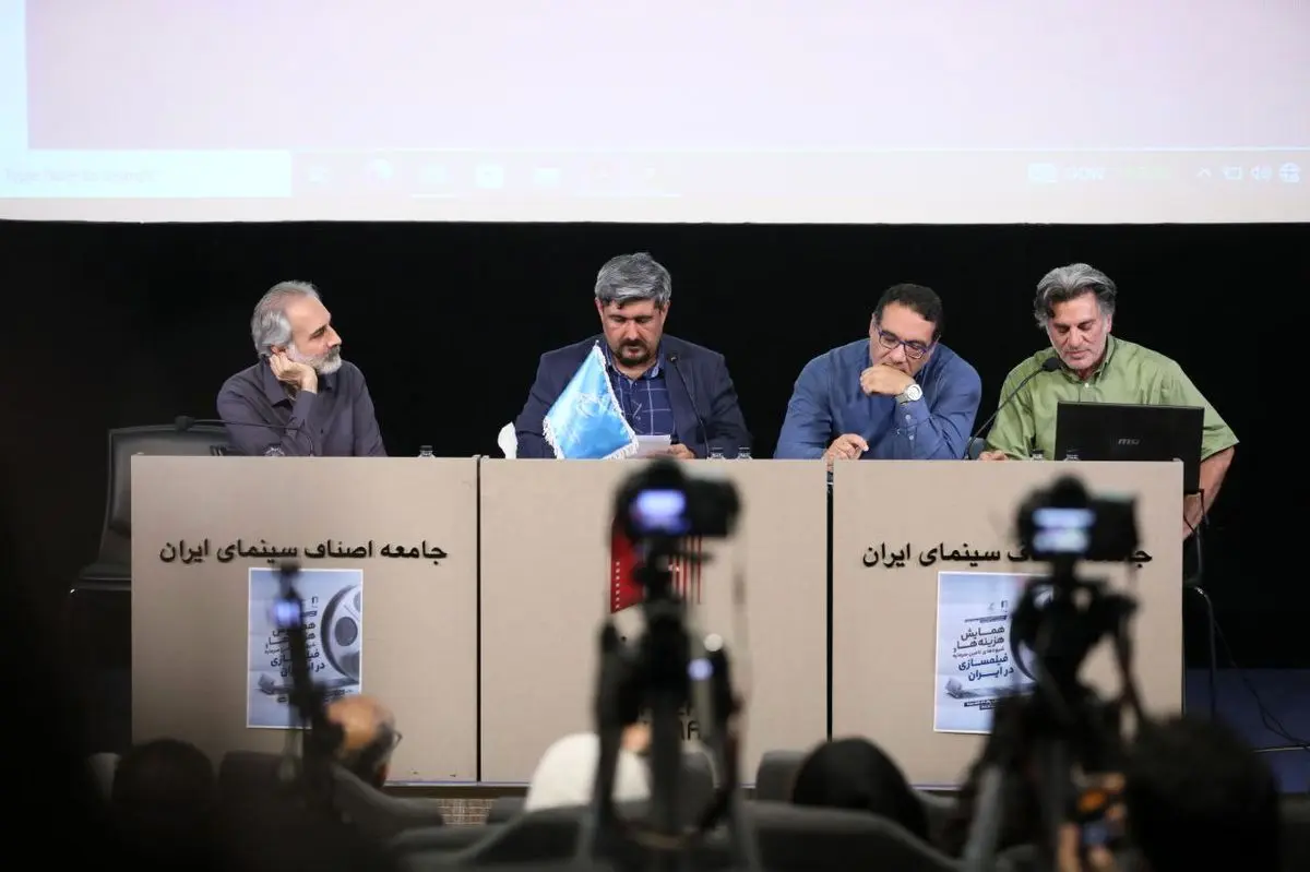 دولت باید با تنوعبخشی، به منابع مالی و درآمدی سینما کمک کند / سینما یکی از جلوههای تمدن مدرن است
