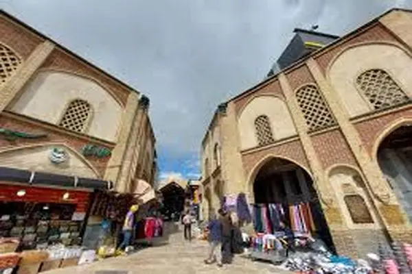 بازار تاریخی اراک از بارش‌های بهاری در امان ماند 