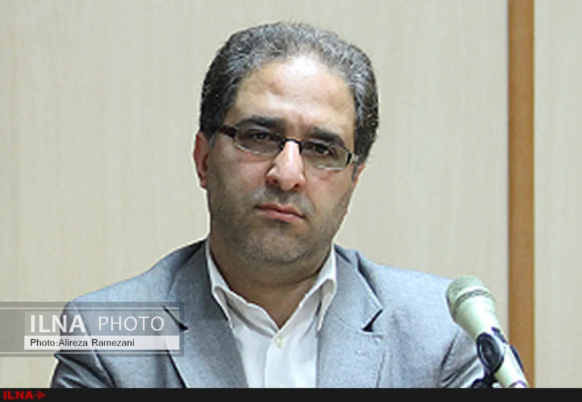 پیگیر بن‌کارت‌های بلوکه شده هستیم/ دعوت بانوان به حجاب با شاخه گل 