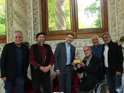 اهداء تندیس شهید «دریاقلی سورانی» به موزه سینمای ایران
