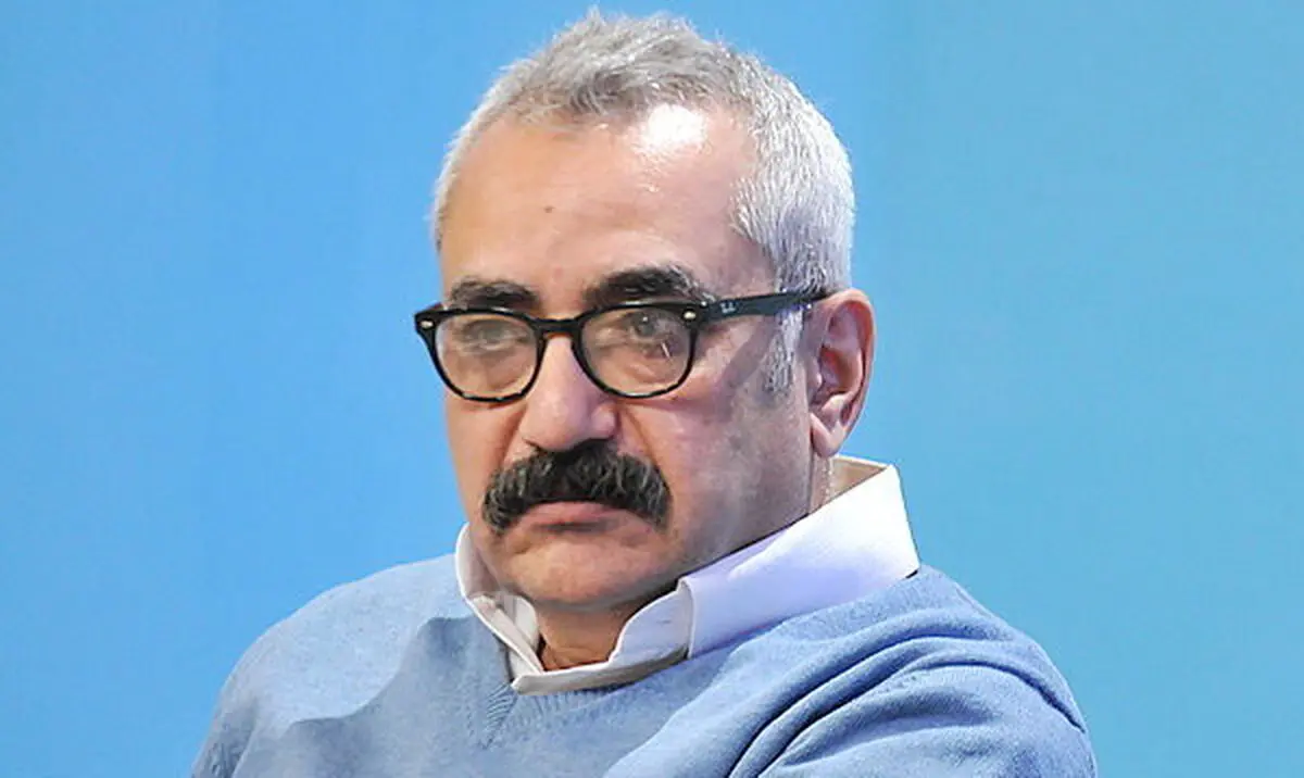 فرزاد موتمن «خرچنگ» را می‌سازد