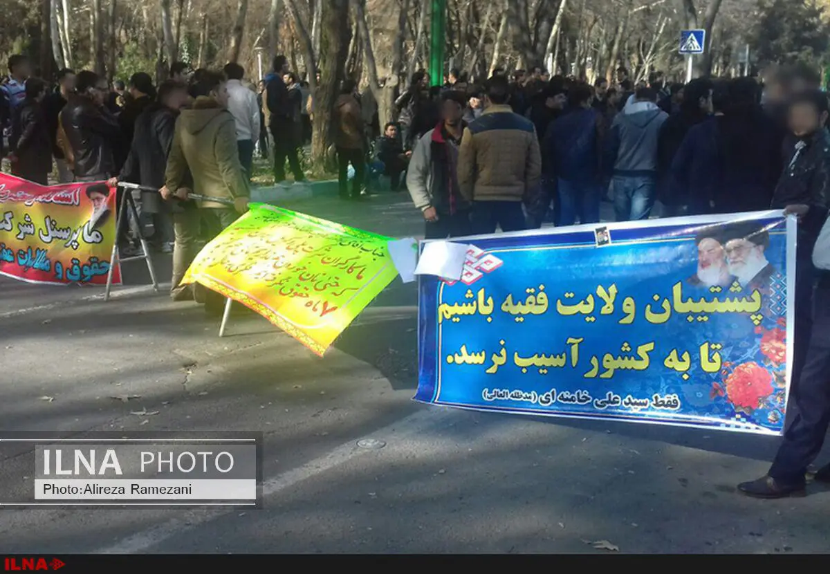 کارگران پلی اکریل باز هم تجمع کردند