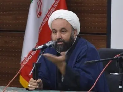 وامدار هیچ شخص وگروهی نیستم