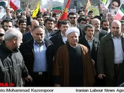 حضور پر شور مردم در راهپیمایی پشتوانه پیروزی در مذاکرات ژنو است