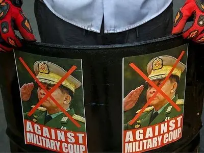 آمریکا فرزندان فرمانده ارتش میانمار را تحریم کرد