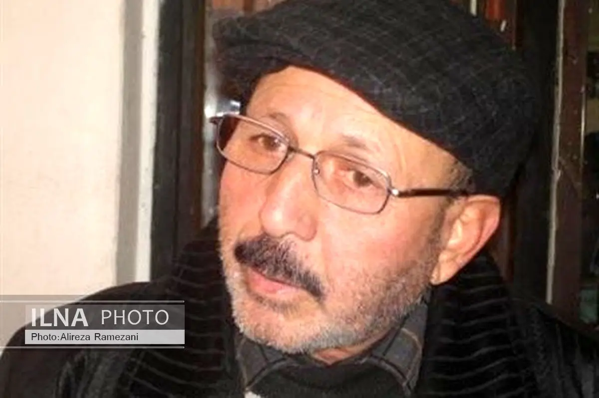 نشست بررسی سه دهه ادبیات انقلاب به زبان کردی برگزار شد