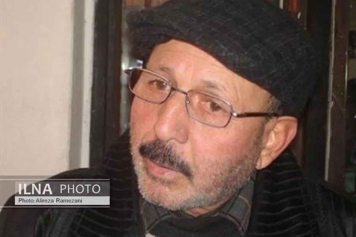 نشست بررسی سه دهه ادبیات انقلاب به زبان کردی برگزار شد