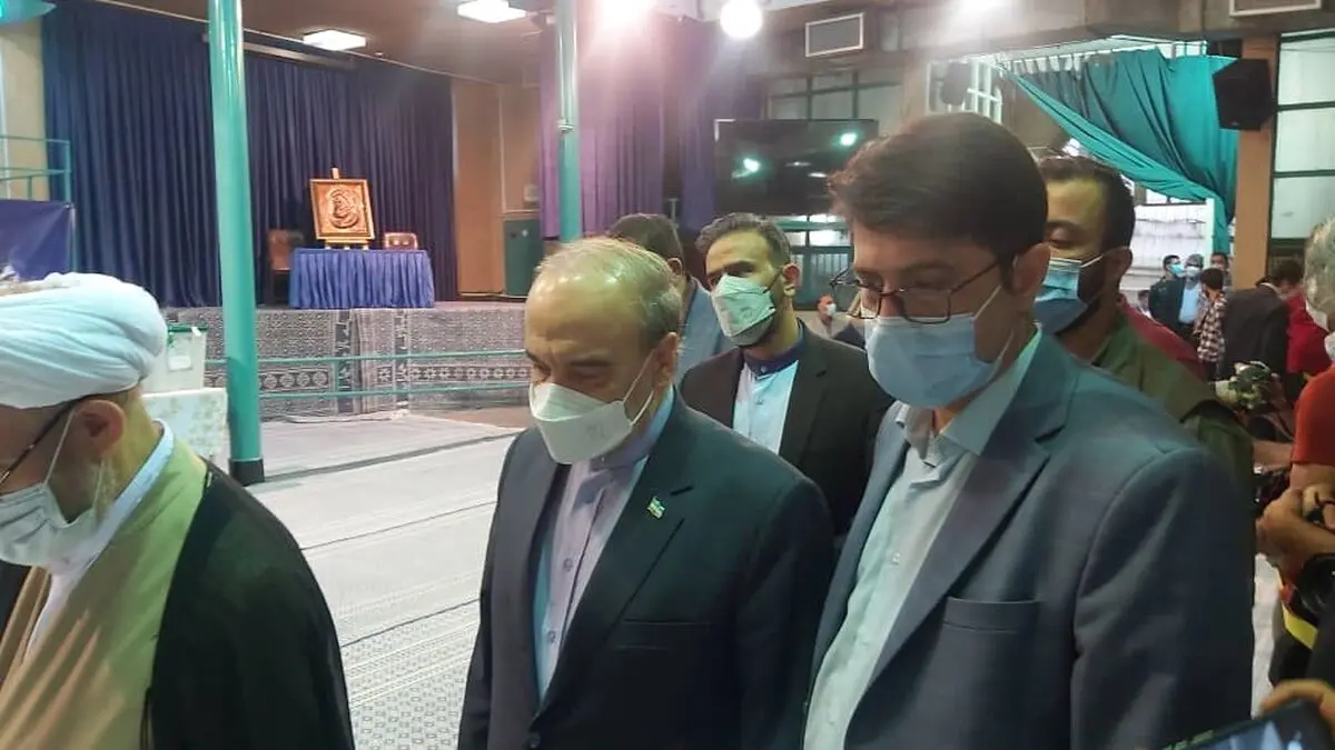 سلطانی‌فر در حسینیه جماران حاضر شد 