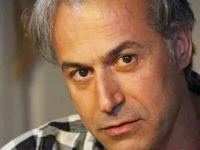 دانیال حکیمی و همسرش در یک کافه رستوران/عکس