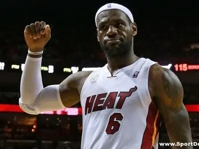 لبرون جیمز بیستمین بازیکن تاریخ NBA/ فوروارد کوچک کلیولند بزرگی می‌کند