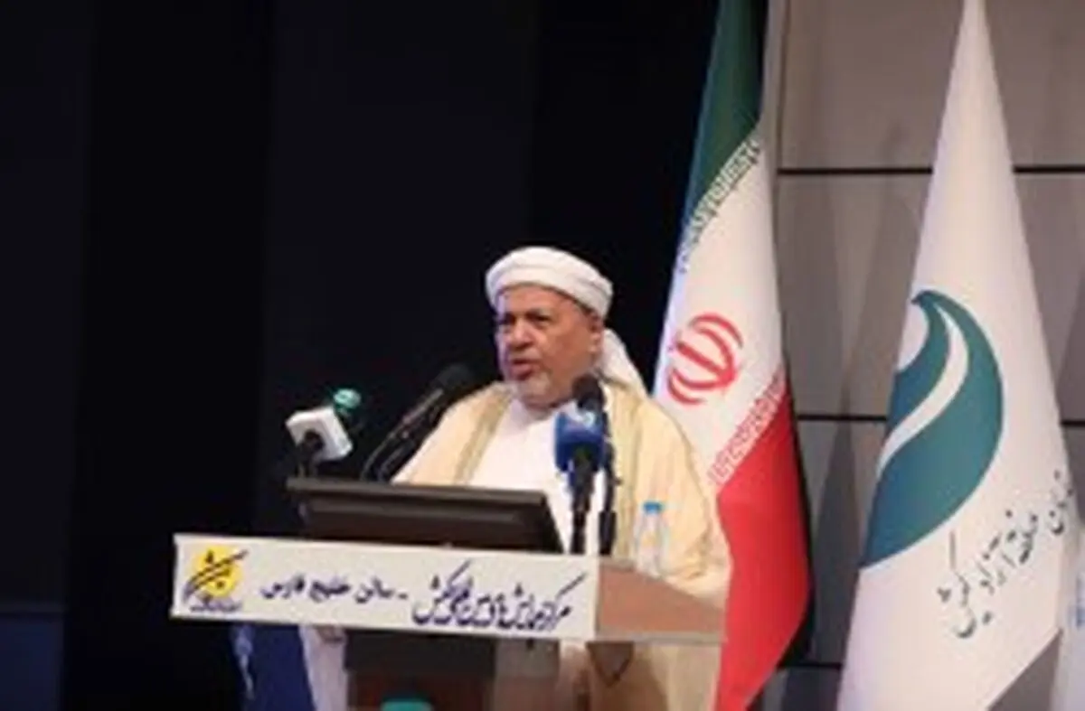 تأکید امام جمعه اهل سنت کیش بر گردشگری هوشمند و ارتقای کیفیت خدمات