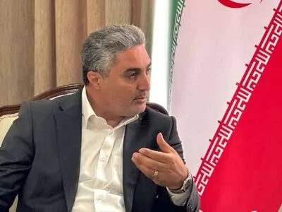 سفر خارجی کارگر فصلی نباید معیار حذف حمایت معیشتی باشد/ افزایش قیمت بنزین راه‌حل ناترازی نیست