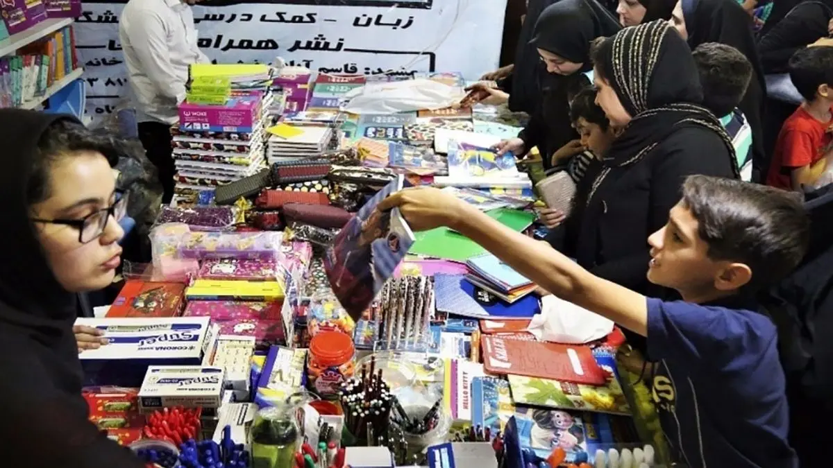 برگزاری نمایشگاه طرح بازگشایی مدارس در آبیک