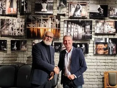 دیدار دبیر جشنواره تئاتر فجر با میخائیل شودکوی/ نمایش‌های راه‌یافته باید سطح بالای تئاتر روسیه را نشان دهند