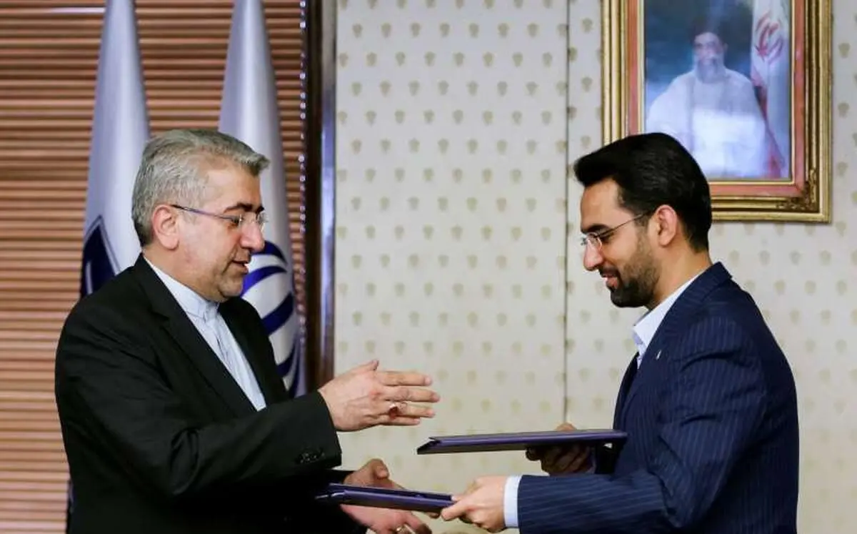 امضای سند اشتغالزایی ۱۰۰ هزار نفری بین دو وزارتخانه ارتباطات و نیرو
