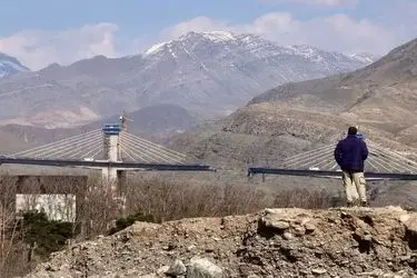 جوانان ایرانی پل «B1» را دوباره می‌سازند/ بمباران زیرساخت‌ها از روی استیصال ترامپ در برابر ایران قوی است