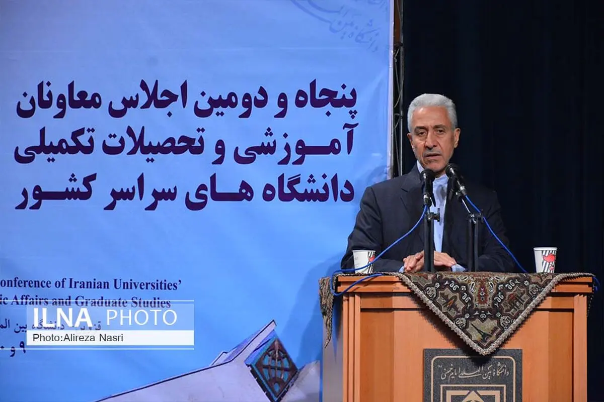 تخلفات برخی افراد در دانشگاه موجب مخدوش شدن چهره علمی کشور می شود