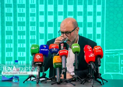 نشست خبری حسین دهقان رئیس بنیاد مستضعفان انقلاب اسلامی