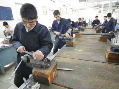 ابلاغ اعتبار ۱۰۰ میلیاردی برای تجهیز هنرستان‌ها