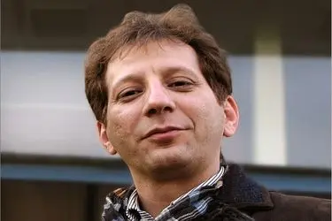 «ب.ز» و  «ح.آ» نفت فروختند و پولش را پس نمی‌دهند/ پایان مهلت دو ماهه «زنجانی» برای تسویه بدهی۲  میلیارد دلاری 