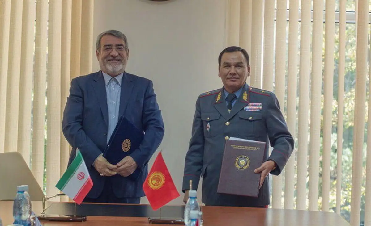 وزیر الداخلیة الایرانی: طهران تنشد السلام والاستقرار للمنطقة کلها