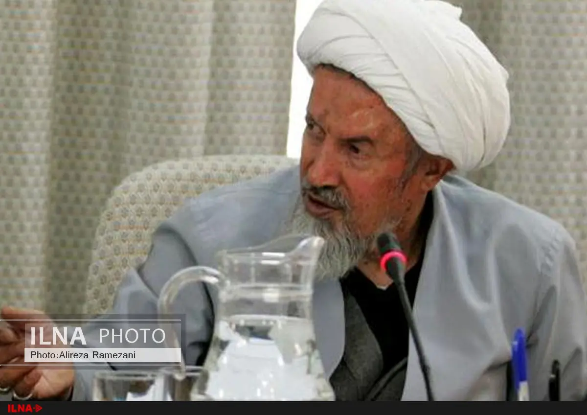 آیت‌الله محمد مومن در انتخابات خبرگان قم ثبت نام کرد