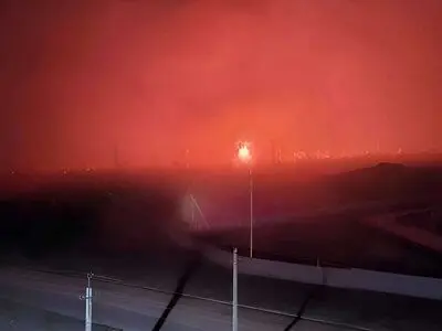 حملات پهپادی گسترده اوکراین به پالایشگاه نفت روسیه در بندر «توآپسه» / آتش‌سوزی و خسارات سنگین به نفتکش روسی+ ویدیو