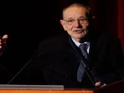 ناتو باید از تقابل مستقیم با روسیه اجتناب کند