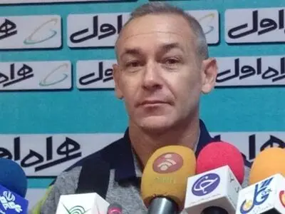 تکسیرا: باید شخصیت بزرگ سپاهان را نشان می‌دادیم/ زمین شرایط خوبی نداشت