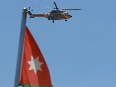جان باختن یک افسر اردنی بر اثر سقوط از چتر نجات