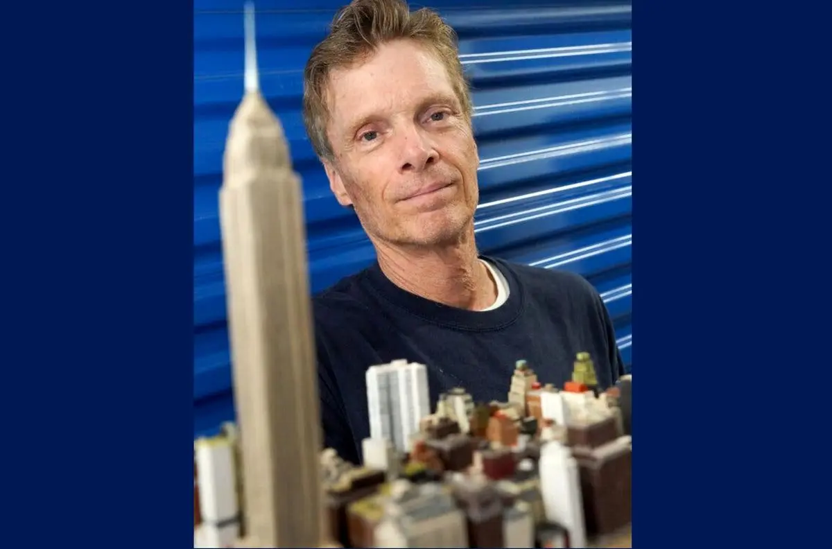  کامیون‌داری که نیویورک را خانه‌به‌خانه ساخت! 