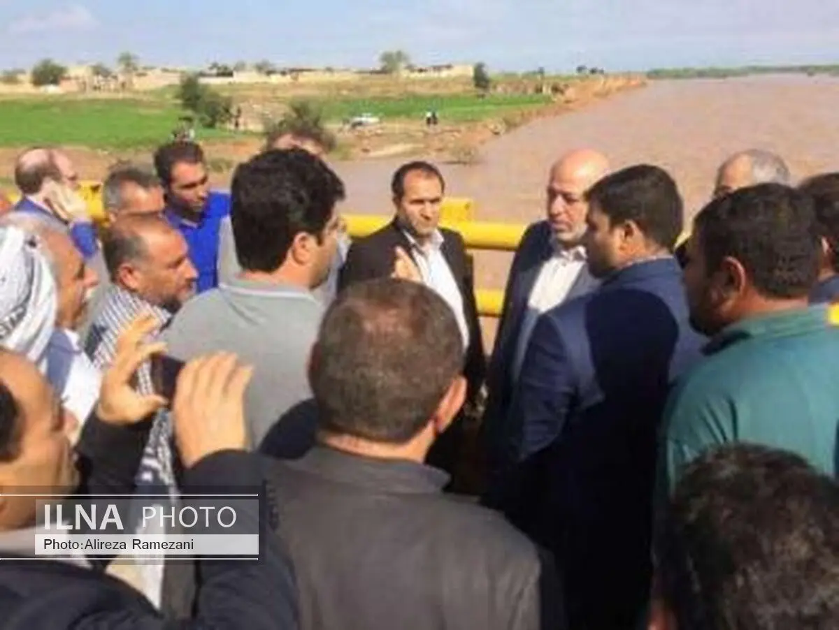 بازدید وزیر نیرو از مناطق سیل‌زده خوزستان