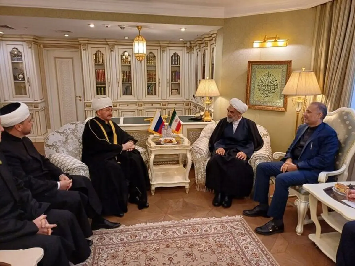 Leader’s aide meets Grand Mufti of Russia