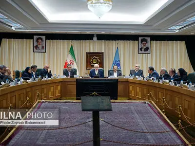 اولویت دولت تامین معیشت مردم است